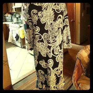 Gorgeous embroidered navy textured dress